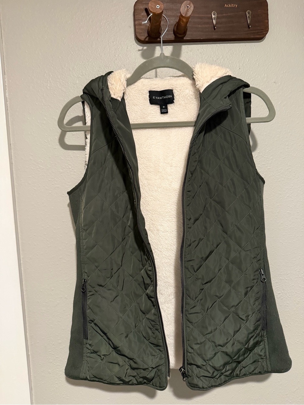 41 Hawthorne Quilted Hooded Vest - Olive Green